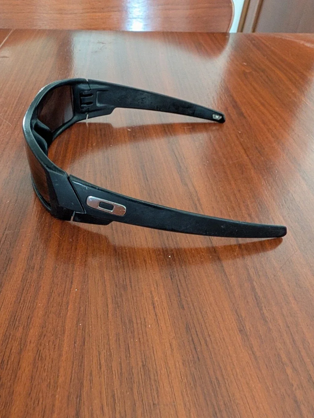 Oakley Black Wraparound Gascan Sunglasses with Silver Logo Pre Owned